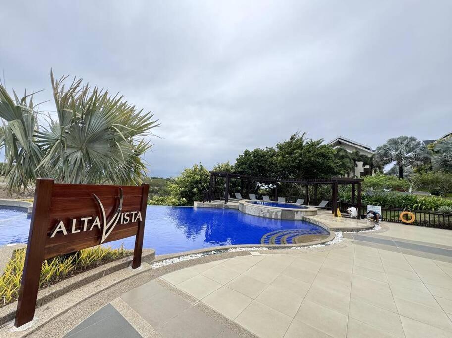Alta Vista De Boracay, Loft 304 *